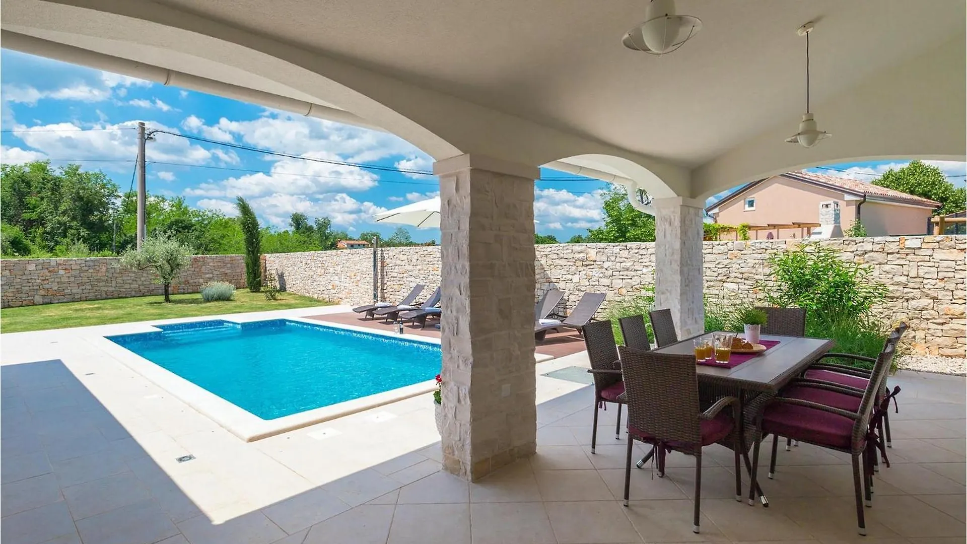 Villa Nada Ruzici  Croatia