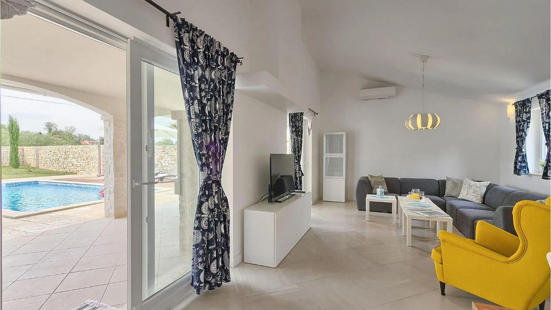 Villa Nada Ruzici  Croatia